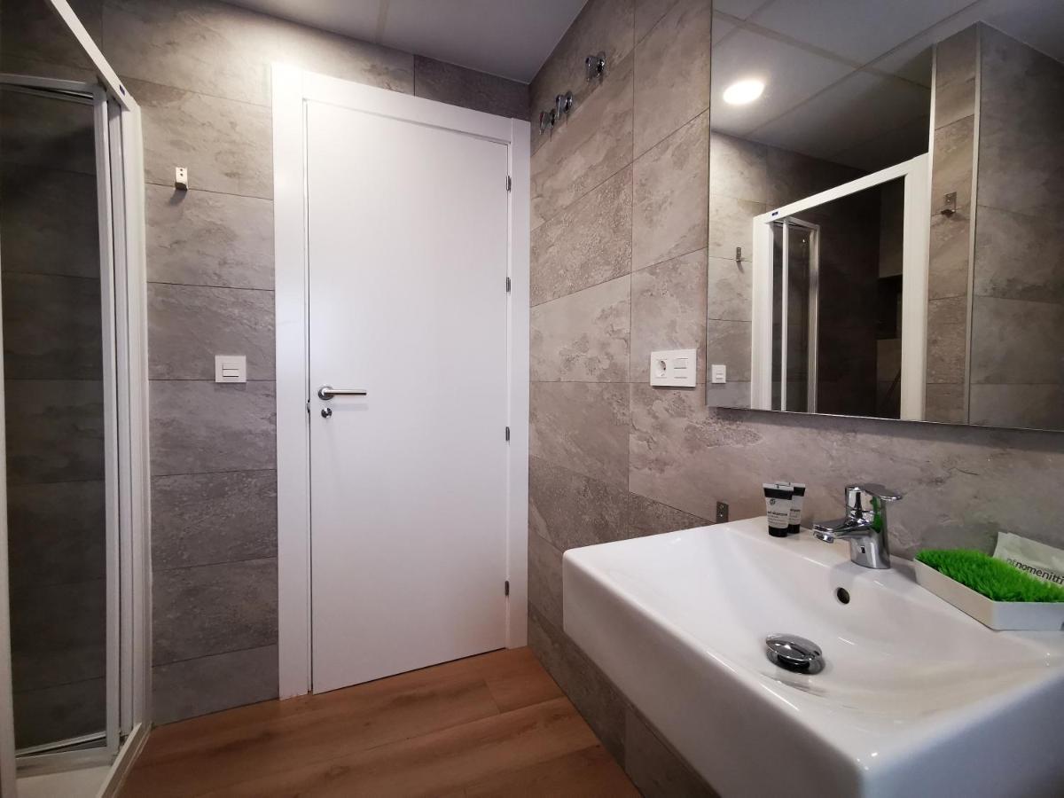 Imeda Reyes Catolicos Apartment Granada Ngoại thất bức ảnh